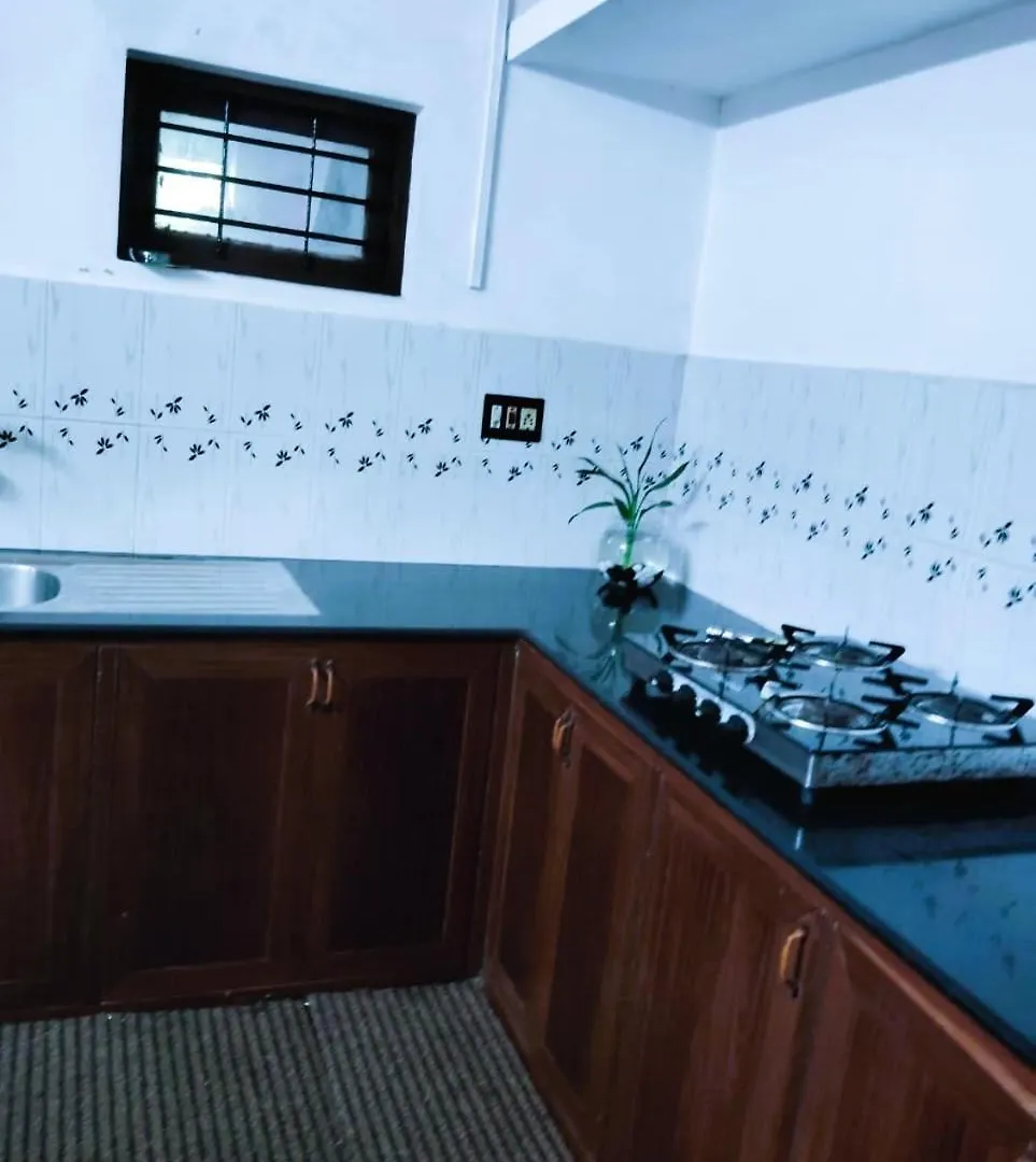 펜션 Alappuzha Family Vacation Villa - Layanila