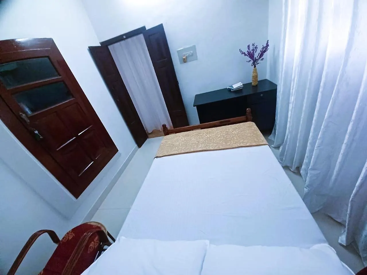 펜션 Alappuzha Family Vacation Villa - Layanila