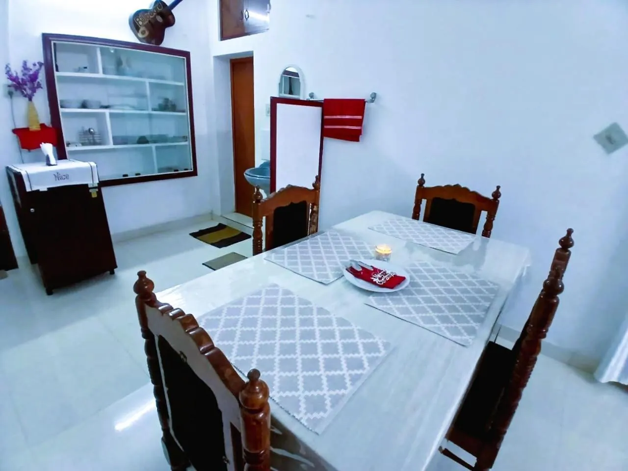 펜션 Alappuzha Family Vacation Villa - Layanila
