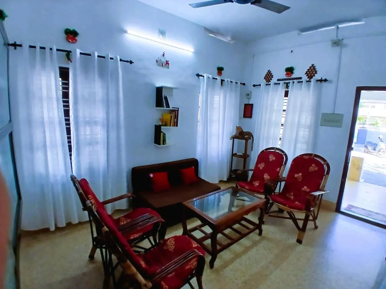 펜션 Alappuzha Family Vacation Villa - Layanila 인도